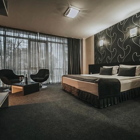 Hotel Noris بلوفديف المظهر الخارجي الصورة