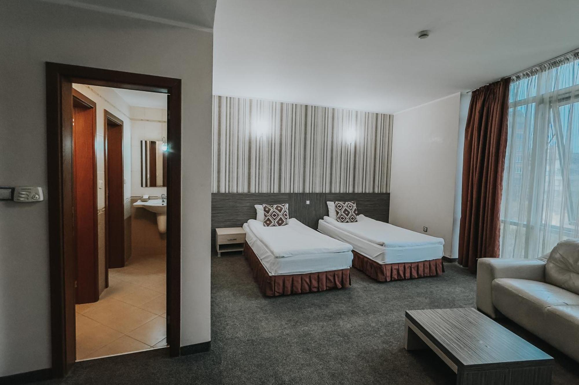 Hotel Noris بلوفديف المظهر الخارجي الصورة