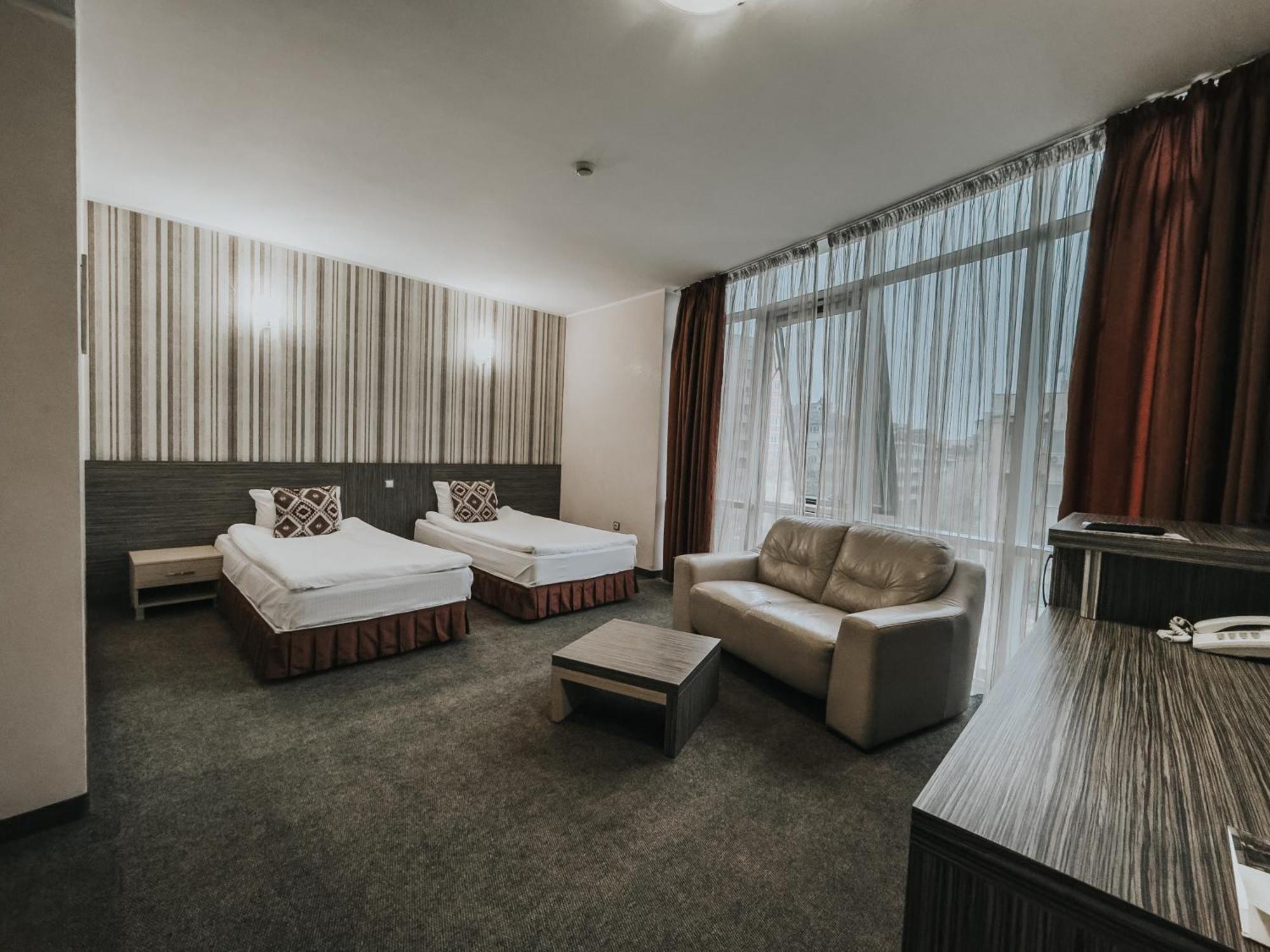 Hotel Noris بلوفديف المظهر الخارجي الصورة