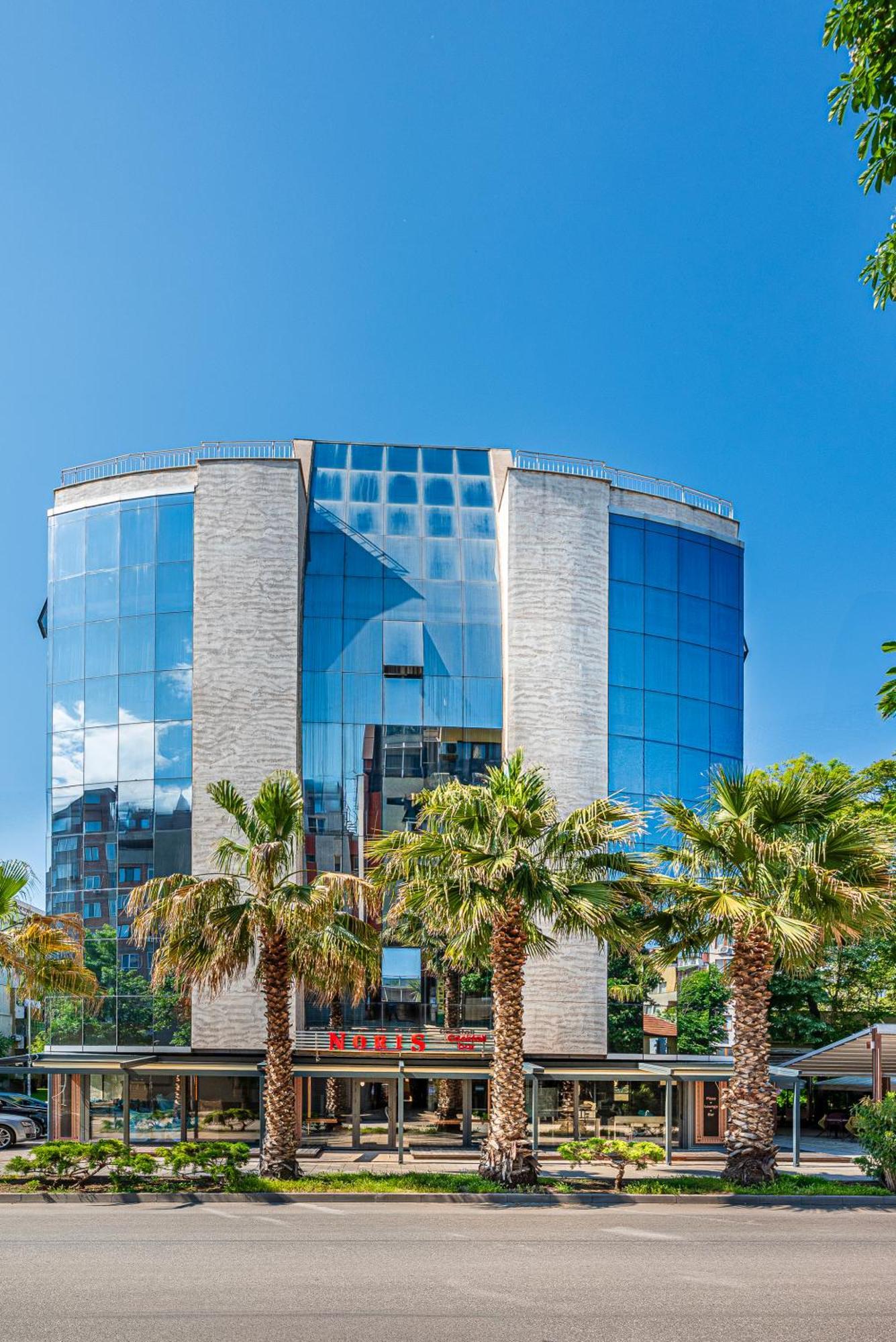 Hotel Noris بلوفديف المظهر الخارجي الصورة