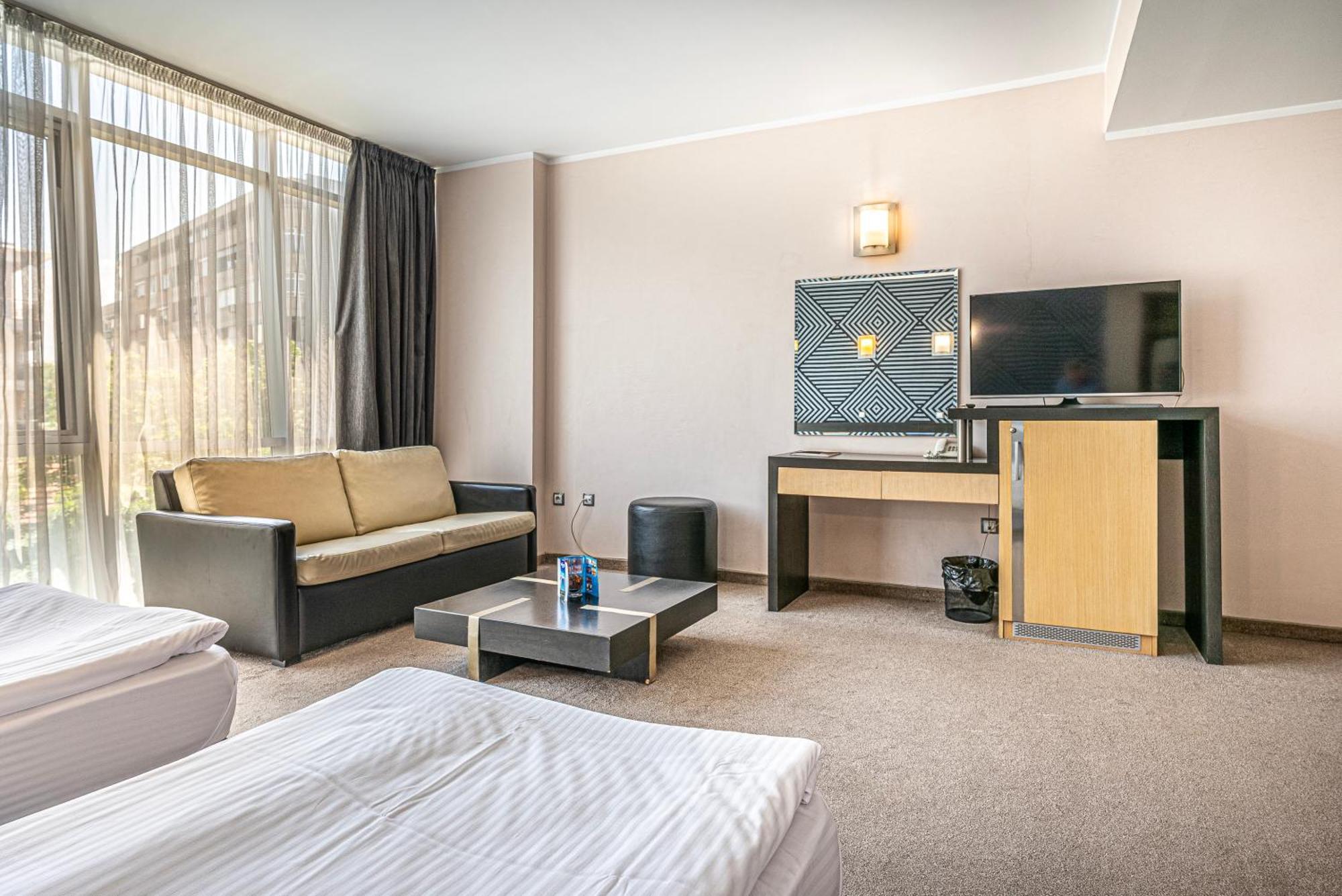 Hotel Noris بلوفديف المظهر الخارجي الصورة