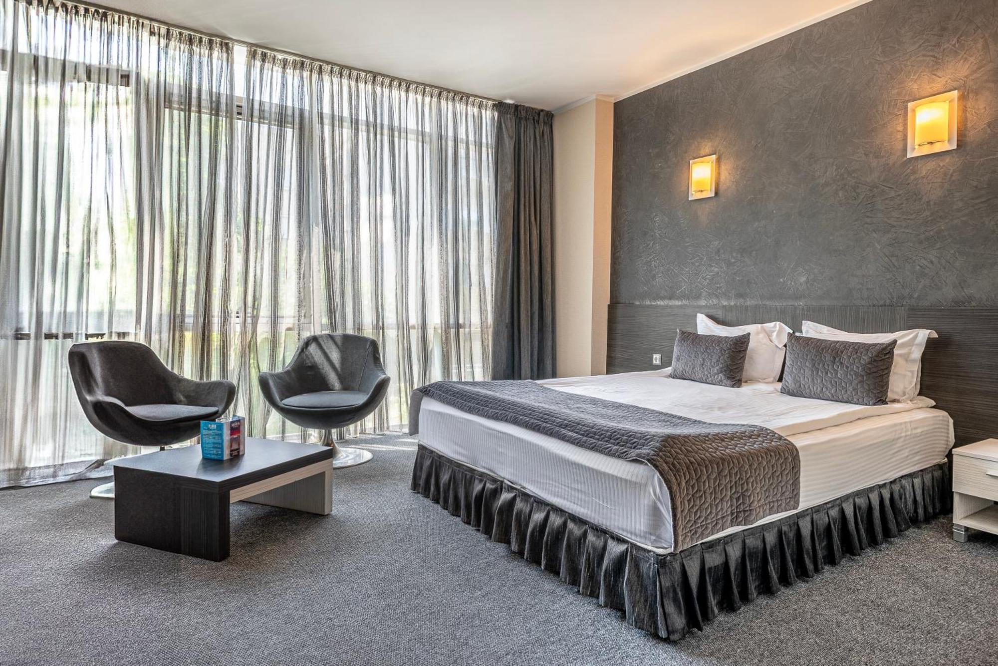 Hotel Noris بلوفديف المظهر الخارجي الصورة